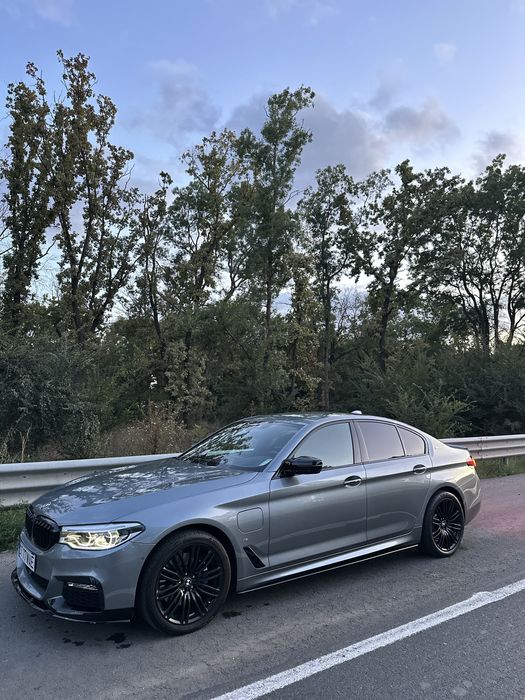 BMW Seria 5 G30 Distronic/Lane assist/Harman/Masaj/Ventilatie