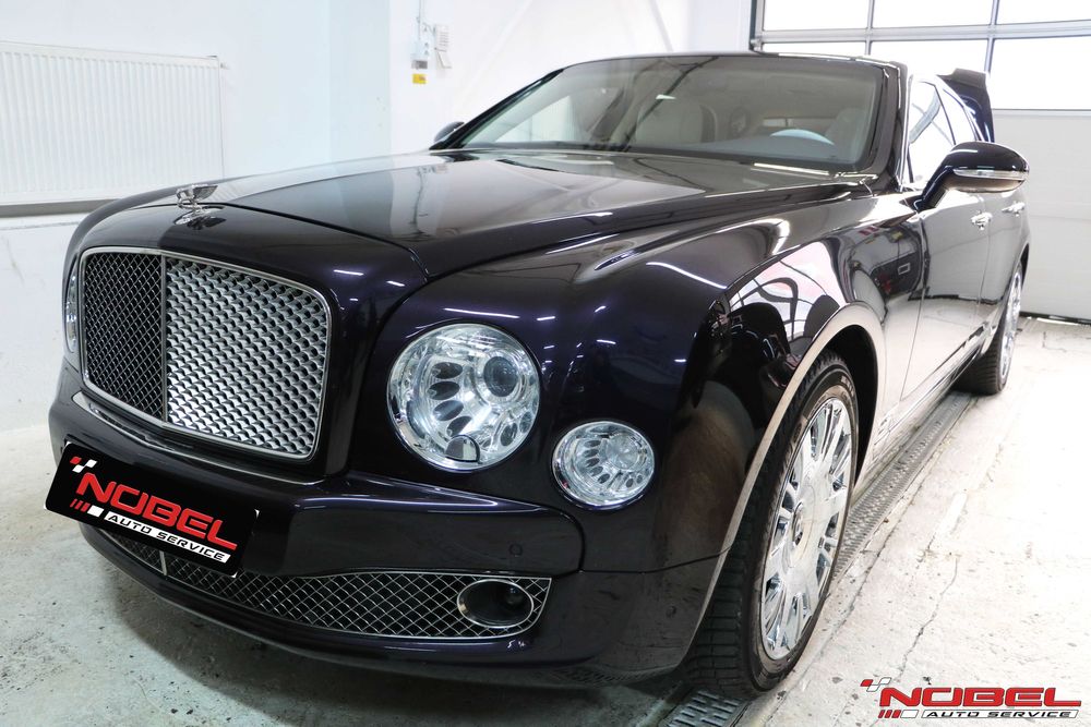 Inlocuire reparatie lampa spate third light stop light Bentley service