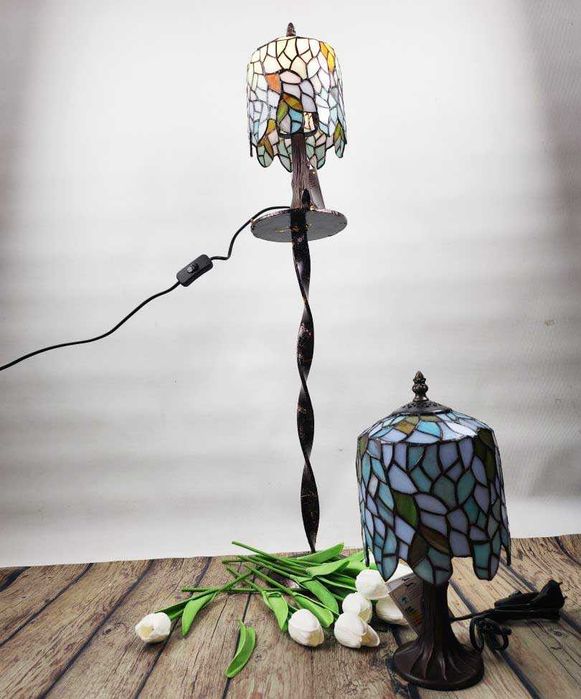 Настолна лампа "Wisteria"