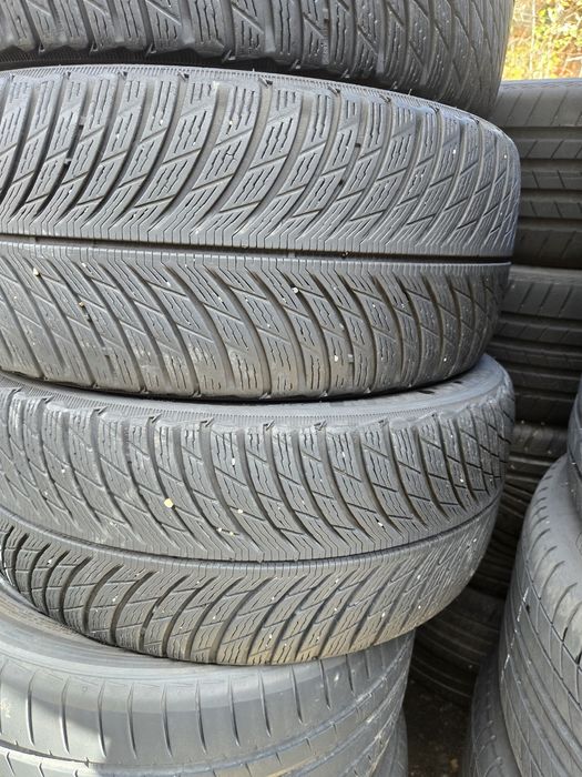 4бр. 225 40 18 Michelin зимни.