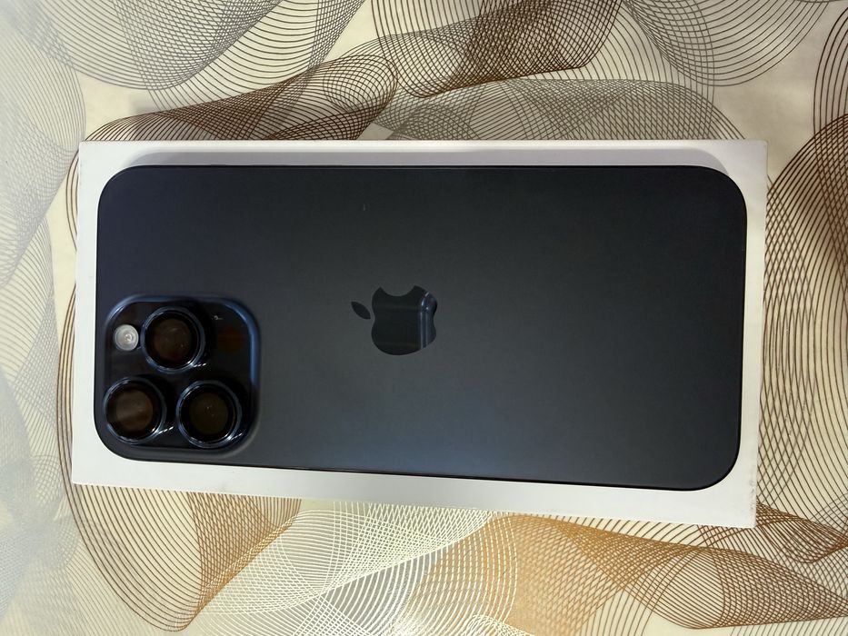 Продам Iphone 15 pro max Blue