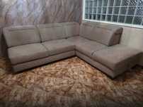 Canapea/Colțar pentru Living, extensibila de culoarea Cappuccino