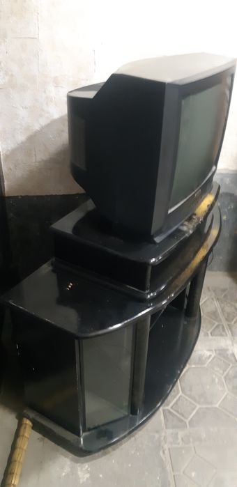 Samsung telvizor ishlidi xolati yaxshi