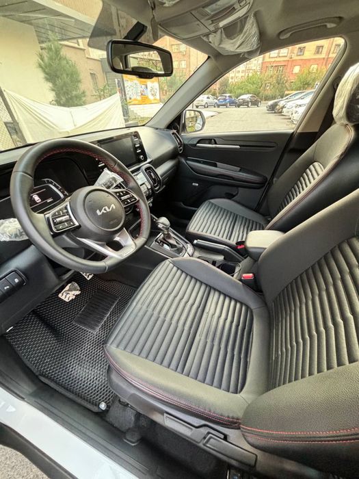Kia Sonet full pozitsa 2025