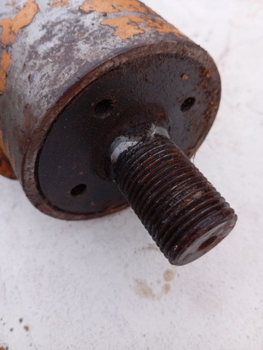 Хидравличен цилиндър