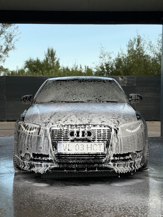 Vând Audi a4 b7 2.0 blb
