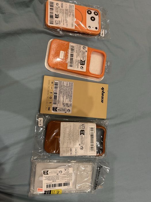 Кейсове и протектори за iphone 17 pro