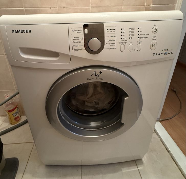 Продам стиральную машинку 4 кг samsung