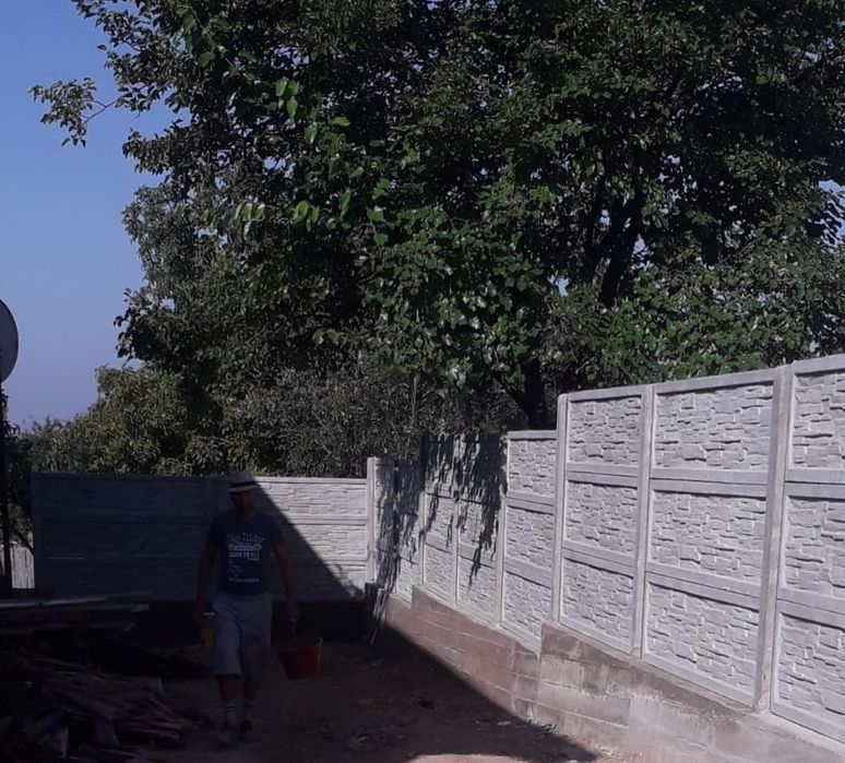 Placi și stâlpi pentru garduri beton de bune. Transport Vaslui ,Iasi
