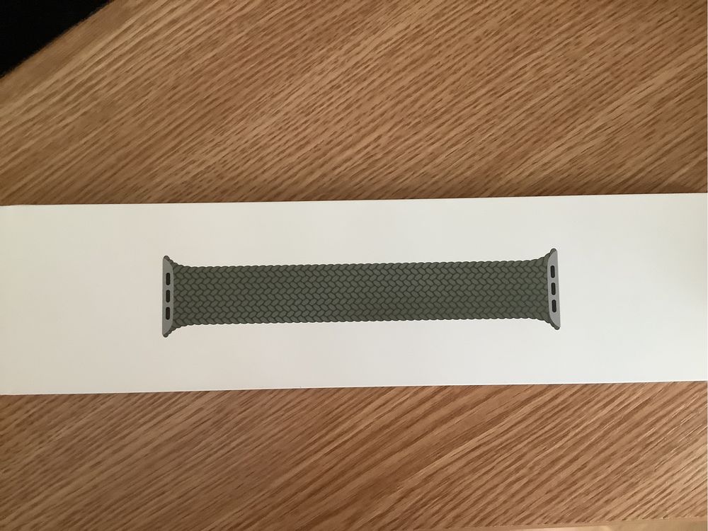 Оригинална ,стилна плетена каишка Apple Watch