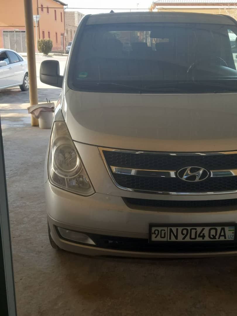 Hyundai Starex aʼlo