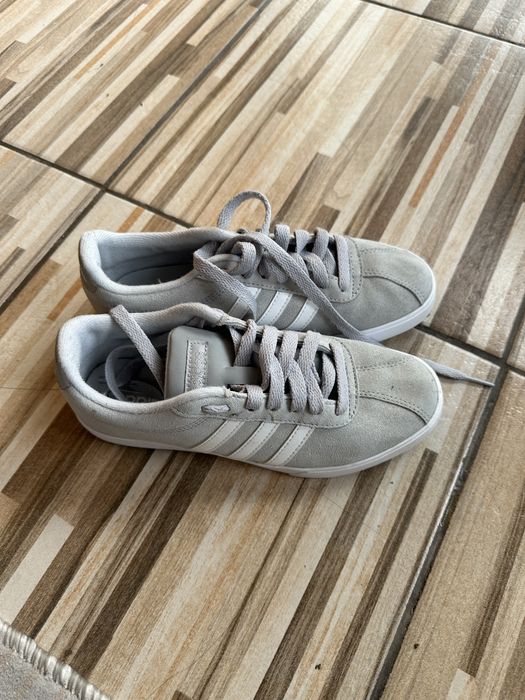 Маратонки adidas / nike