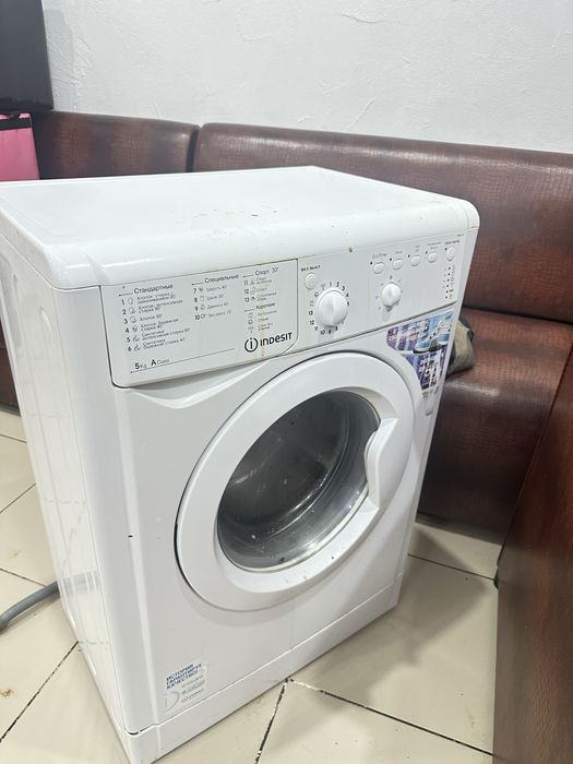 Продам стиральную машину б/у indesit