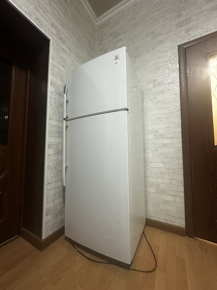 Продается холодильник