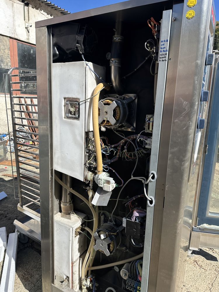 Конвектомат Rational 20 тави, перфектно състояние