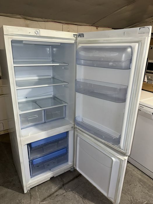 Хладилник +гаранция. Височина 140см с фризер. Безплатна доставка София