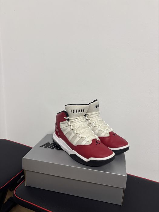 Air Jordan Retro – Mărimea 40-Red/White/Black-Stare excelentă