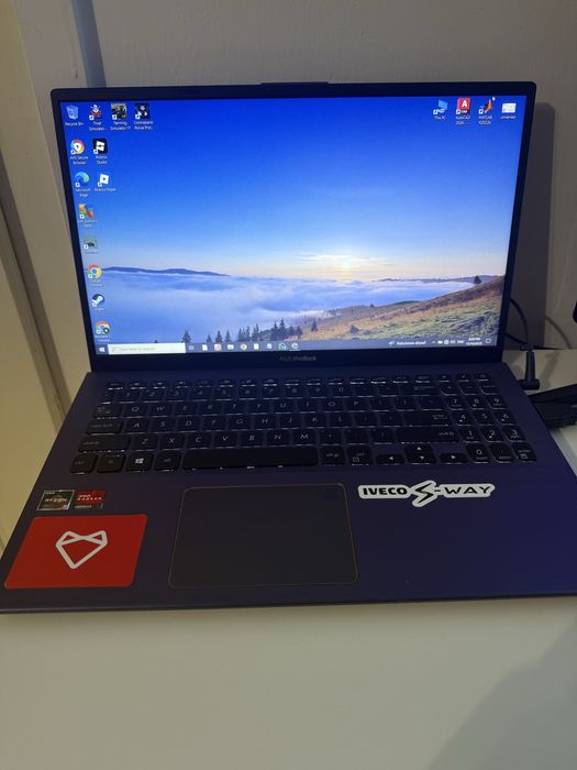 Leptop Asus ViviBook.