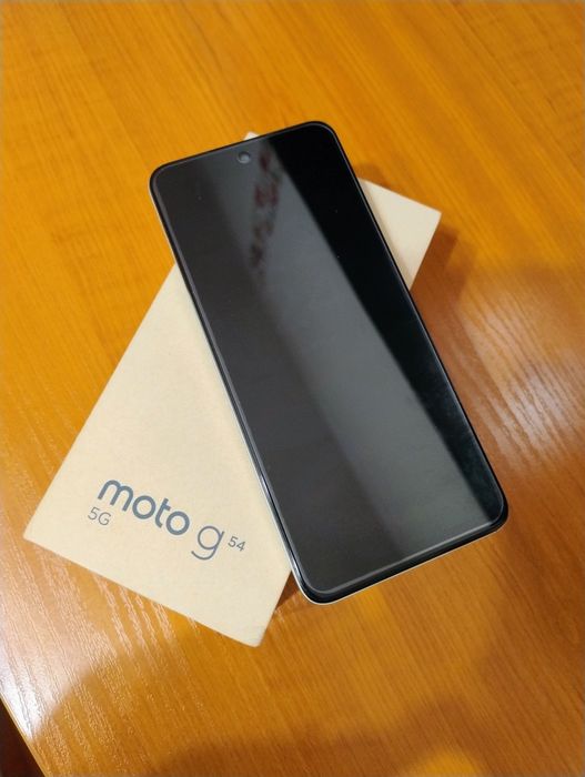 Телефон Motorola G54