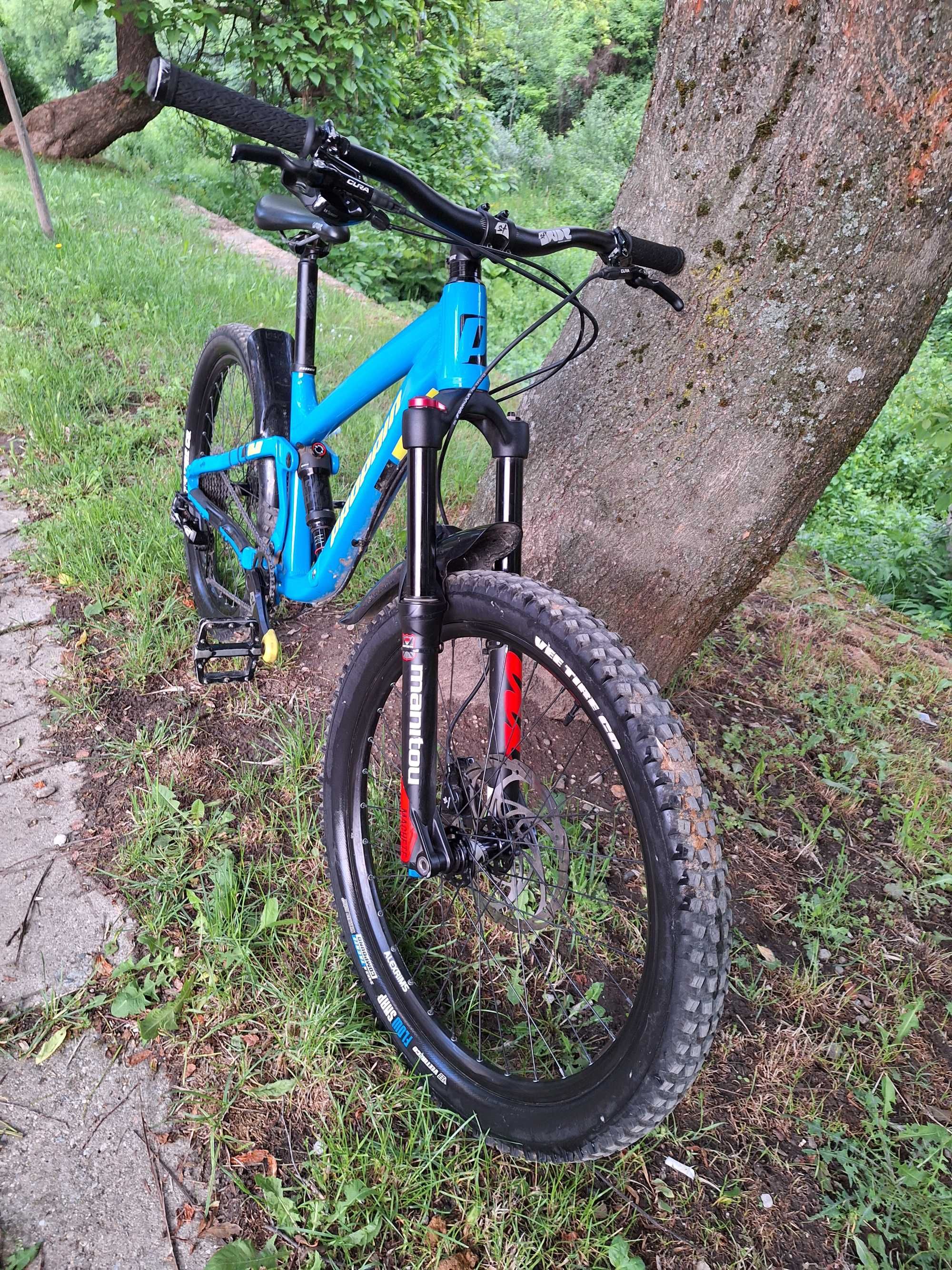 Продавам детско dh колело Propain yuma 24