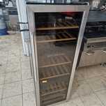 Vitrina vin 3 zone , frigider dublu inox, hota cu filtre, congelator,