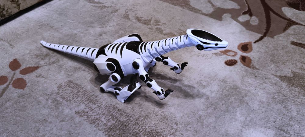 Roboreptile Raptor Reptile Electronic Dinosaur Robotic Toy WowWee