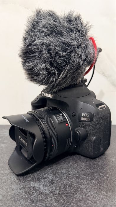 Canon 800D – Stare impecabilă, folosit foarte puțin!