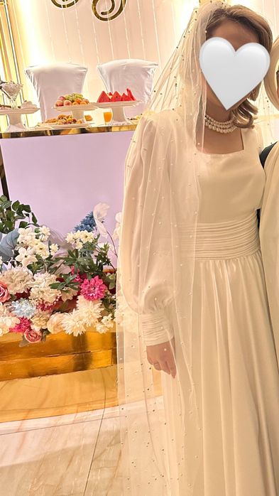 В продаже красивая фата