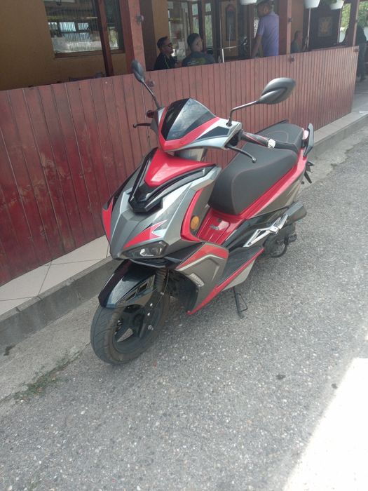 Scuter GT-Union că nou