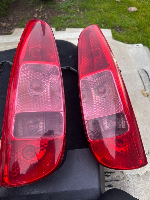 фарове, стопове и броня за пежо 807 или ситроен C8