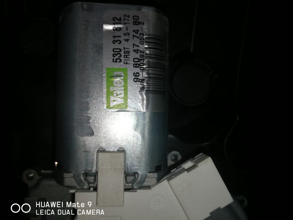 Продавам части за Citroen C4-2011 г: