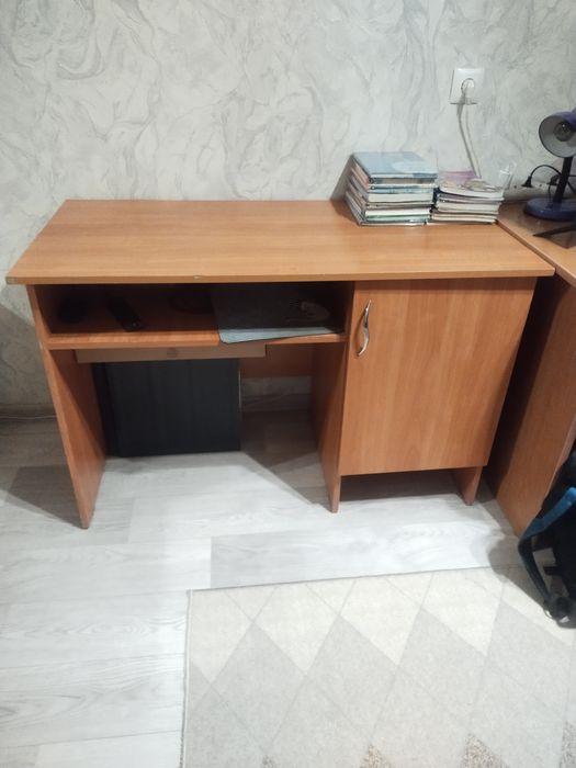 Стол  письменный