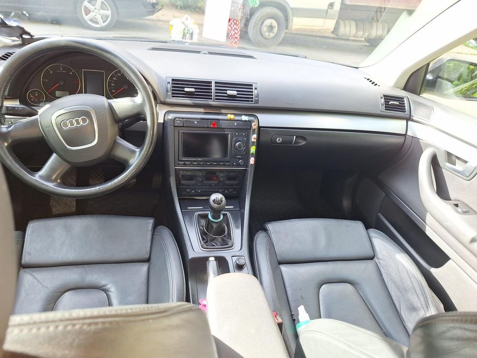 Audia A4 an 2006 1.9 TDI 116cp interior Sline 240.000 km