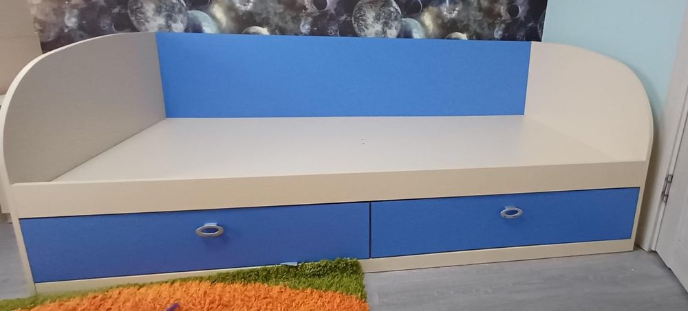 Продам кровать состояние идеальное.