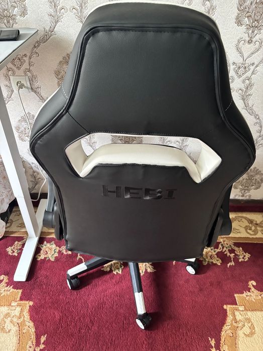 Игровое кресло 2E HEBI