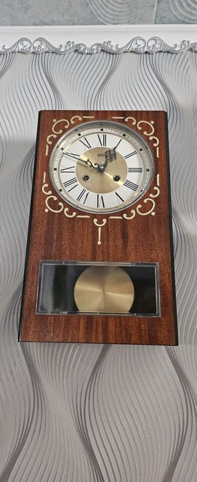 Настенен часовник