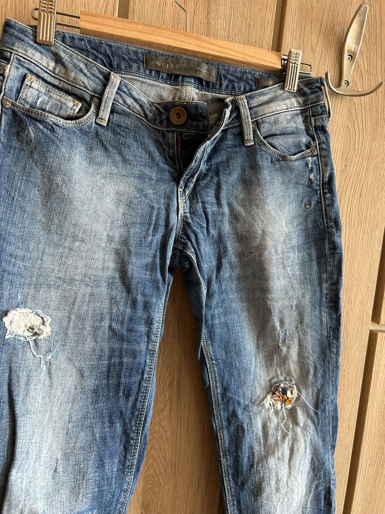 Дамски дънки Guess размер 28 (s-m)