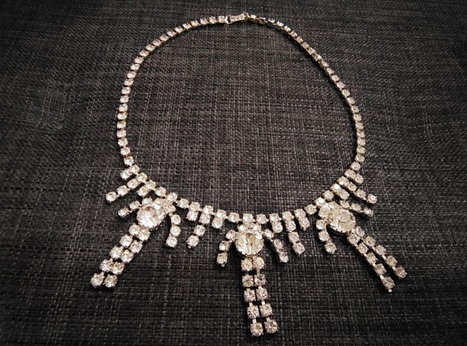 Уникално колие за официални случаи, бал, фотосесии