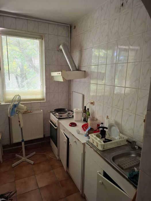 Proprietar, 3 camere in Vila (nr 31), Pajura, str Presei, renovat,et 2