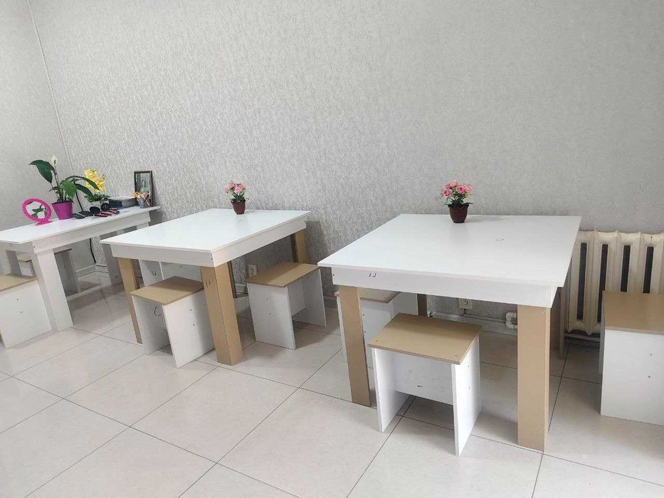 Shkaf polka stol stul