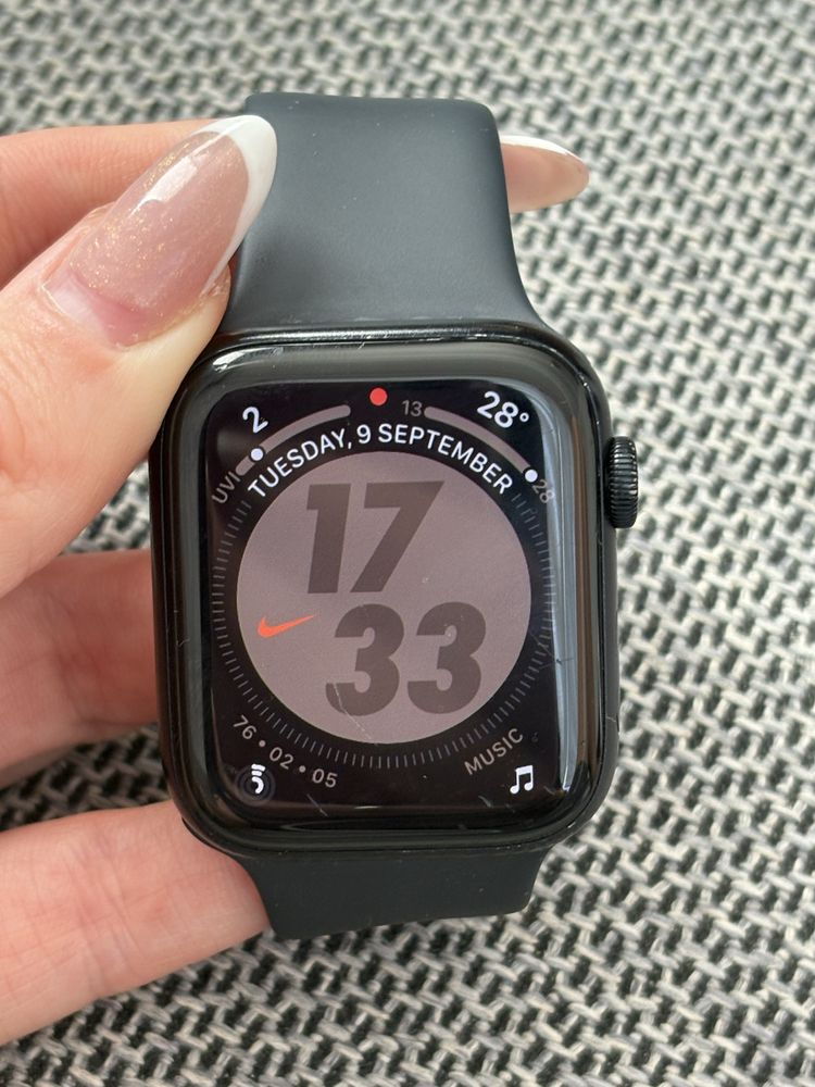 Apple Watch SE 44mm