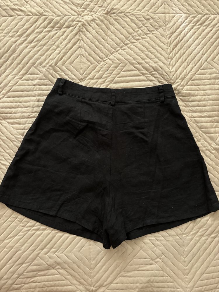 Pull and Bear къси панталони