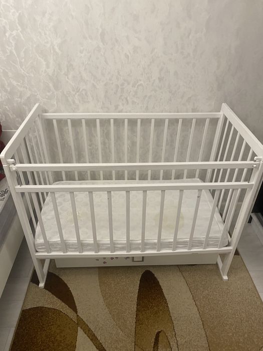 Отдам детскую кроватку