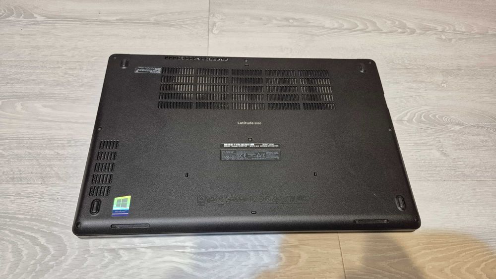 Dell Latitude 5590 i7 8650U 16GB RAM 512GB NVME Windows 11 Pro