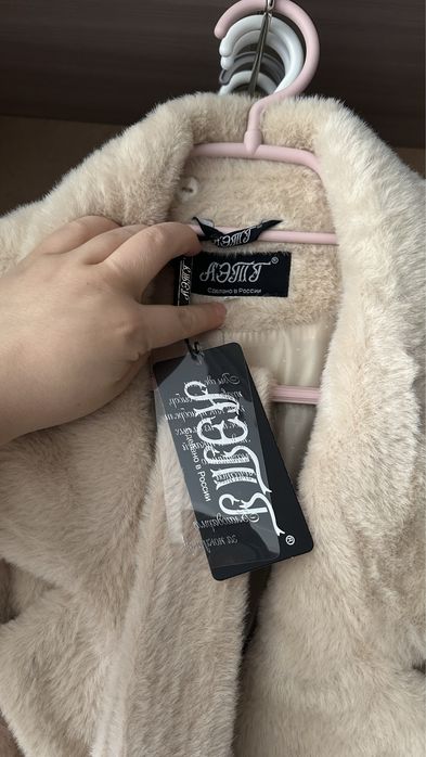 Продается новое пальто