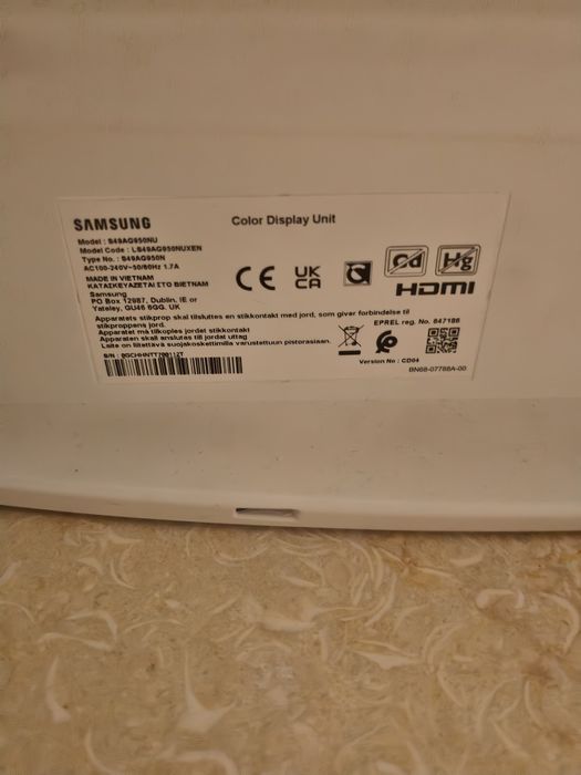 Samsung Odyssey Neo G9 – DEFECT (panou spart) – pentru piese
