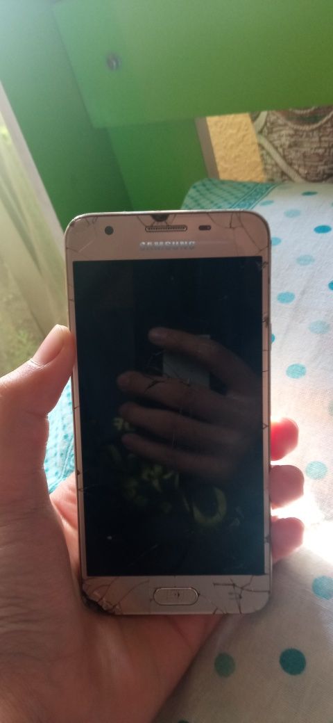 Samsung Galaxy J 5