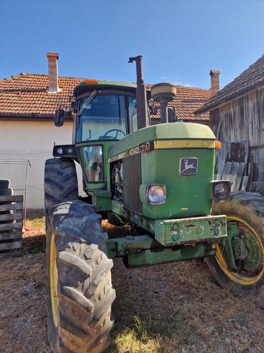 Vând tractor John Deere