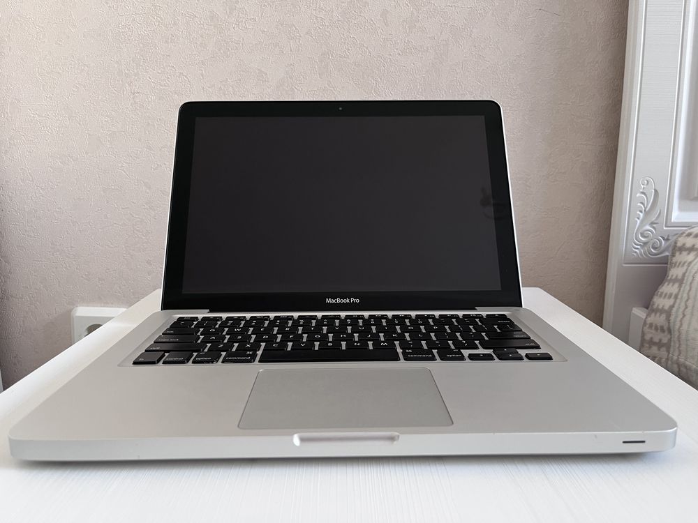 Продам MacBook Pro 2012