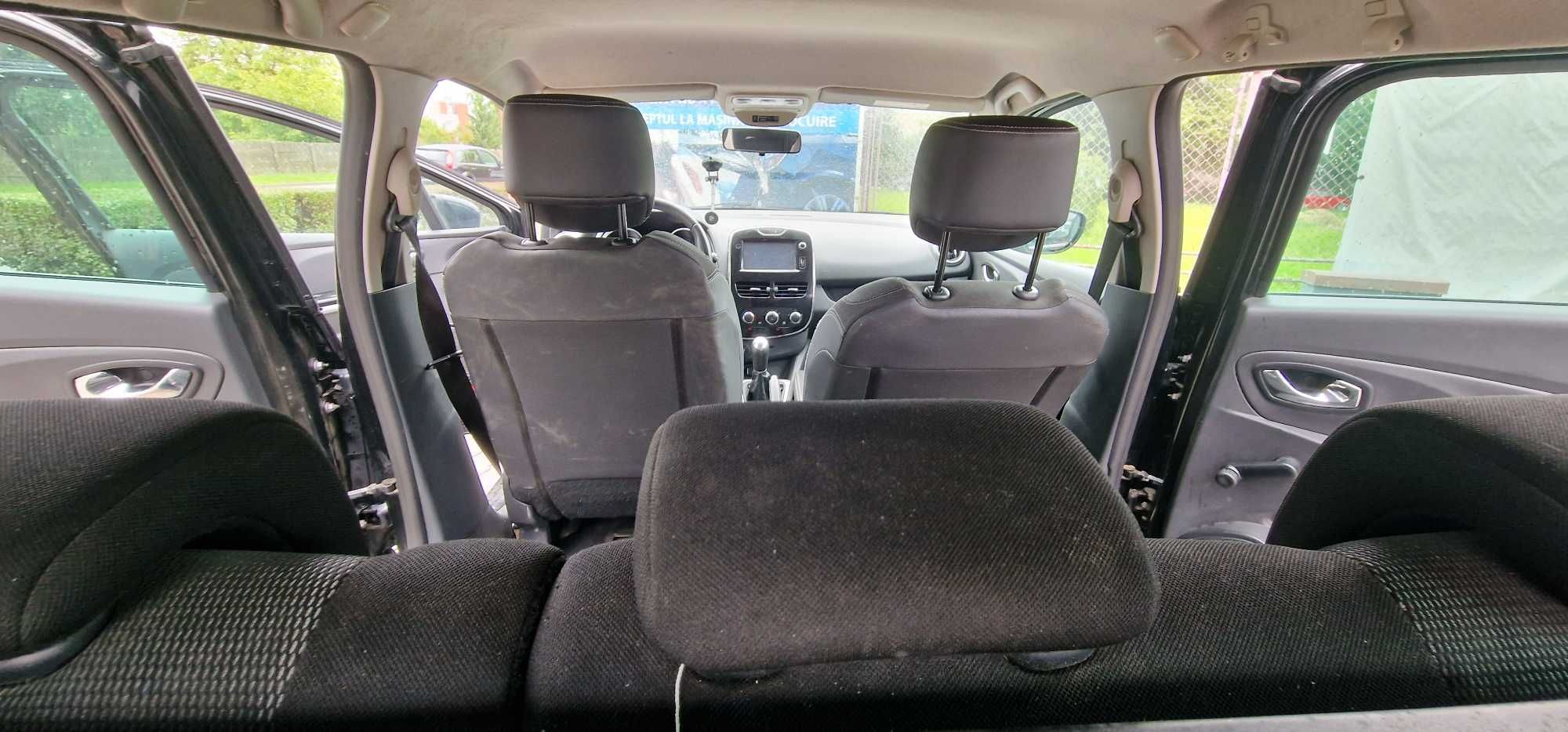 Renault Clio Grand Tour 2015